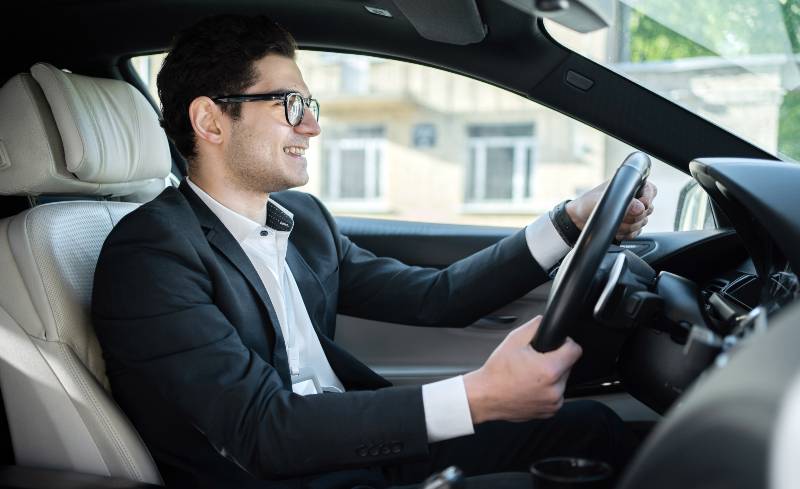 Aclimatación al vehículo: Consejos para las primeras clases de conducción de coche